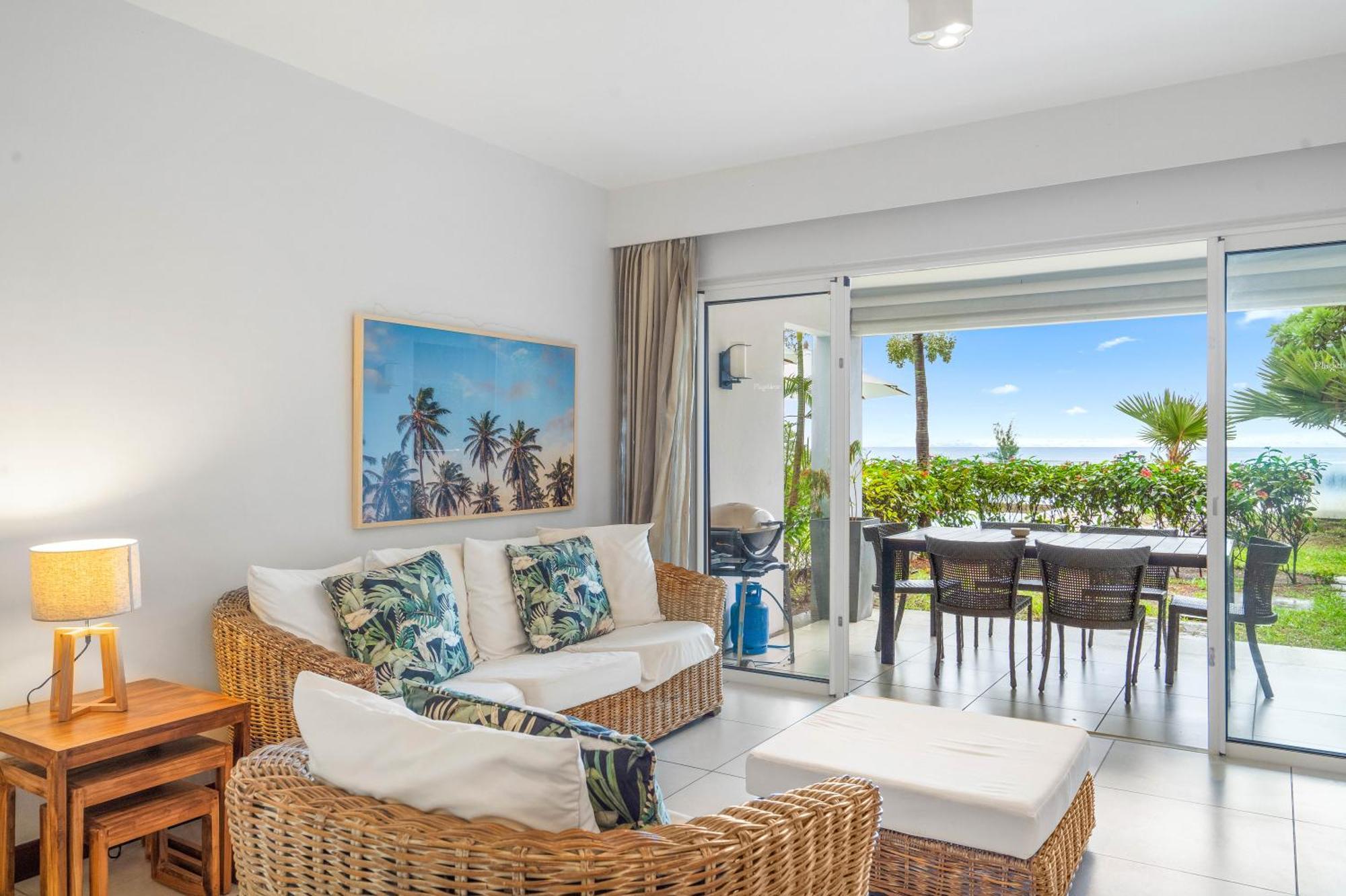 Kanope Bay - Holiday Beachfront Apartments Pointe aux Biches Экстерьер фото