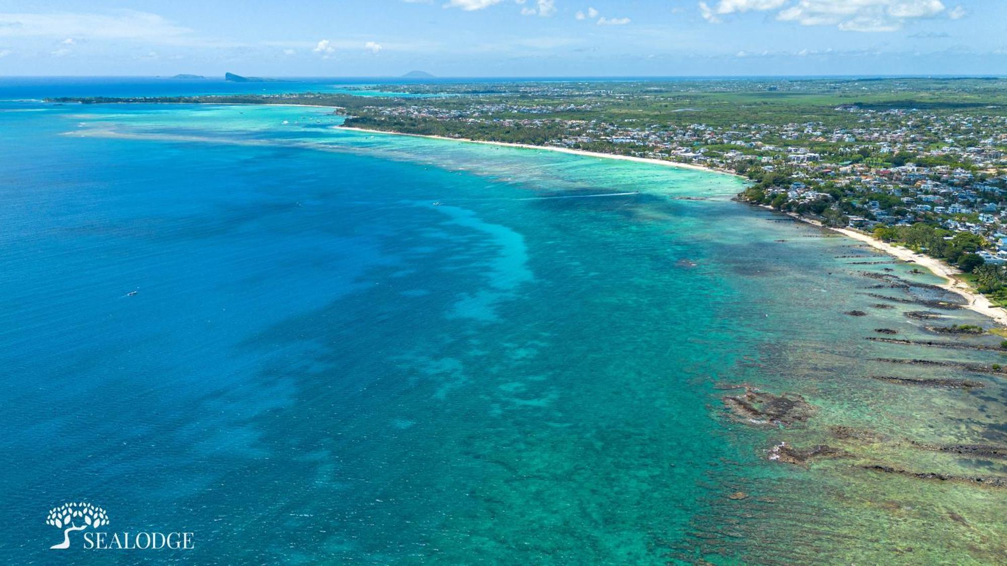 Kanope Bay - Holiday Beachfront Apartments Pointe aux Biches Экстерьер фото